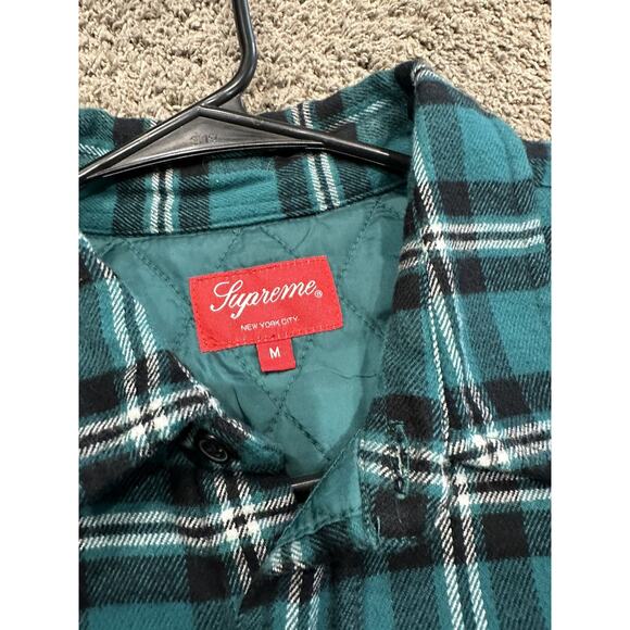 Supreme Arc Logo Quilted Flannel - Picture 3 of 3